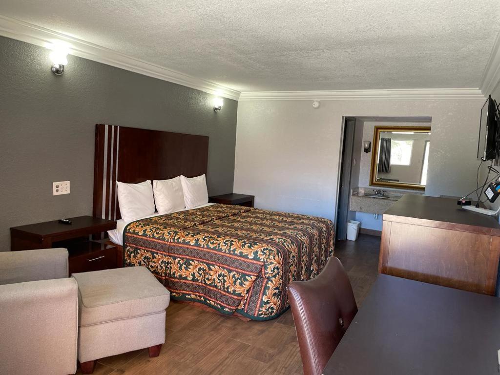 Budget Inn And Suites Crowley 외부 사진